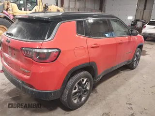 2017 Jeep Compass Trailhawk with VIN 3C4NJDDB1HT646801, listed as a IAAI auction lot 41401859 with 111,339 mi miles and . Bid and sale history available at DreamBid. Image 4.