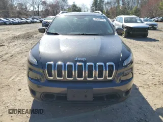2016 Jeep Cherokee Latitude z VIN 1C4PJMCB8GW121639, wystawiony jako Copart lot #53455715 z przebiegiem 115 212 mil mil oraz Szkoda całkowita • Salvage title. Historia ofert i sprzedaży dostępna na DreamBid. Obrazek 5.