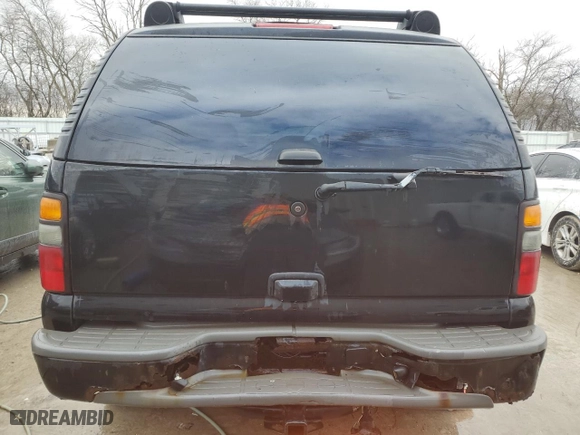 2005 Chevrolet Tahoe Z71 with VIN 1GNEK13T45R102018, listed as a Copart auction lot 45592215 with 246,026 mi miles and Non Repairable. Bid and sale history available at carsss.com. Image 6.