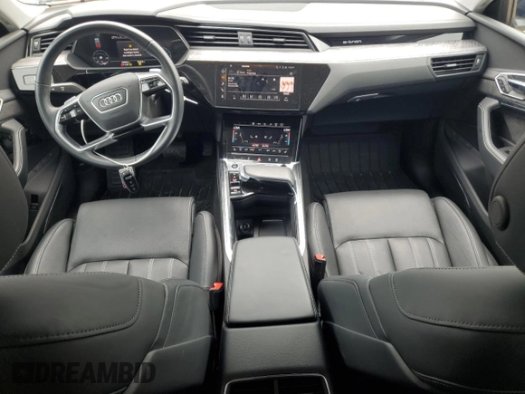 2021 Audi e-tron Prestige z VIN WA1VAAGE6MB016508, wystawiony jako Copart lot #64883204 z przebiegiem 44 953 mil mil oraz Szkoda całkowita • Salvage title. Historia ofert i sprzedaży dostępna na DreamBid. Obrazek 8.