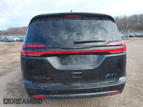 2022 Chrysler Pacifica Hybrid Limited with VIN 2C4RC1S76NR147838, listed as a IAAI auction lot 41436191 with 44,279 mi miles and . Bid and sale history available at DreamBid. Image 16.