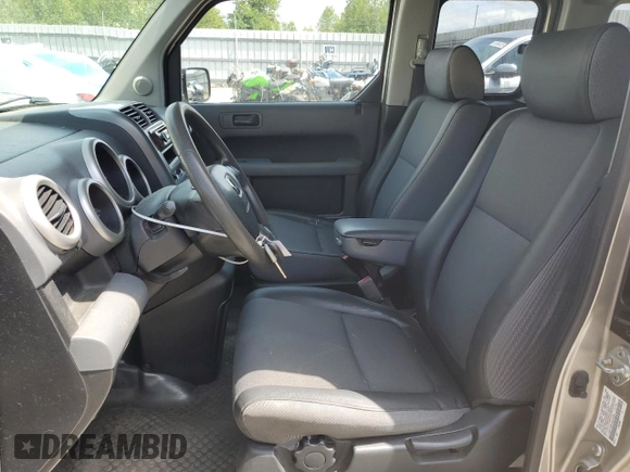 2003 Honda Element EX z VIN 5J6YH28513L016745, wystawiony jako Copart lot #60483055 z przebiegiem 241 539 mil mil oraz Szkoda całkowita • Salvage title. Historia ofert i sprzedaży dostępna na DreamBid. Obrazek 7.