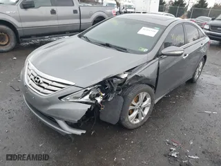 2013 Hyundai Sonata SE with VIN 5NPEC4AC6DH600768, listed as a IAAI auction lot 41481940 with 128,921 mi miles. Bid and sale history available at carsss.com. Image 17.