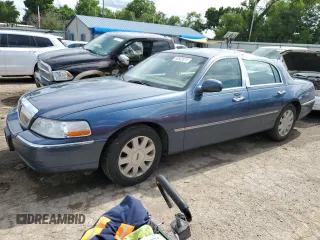 2005 Lincoln Town Car Signature Limited z VIN 1LNHM82W55Y647621, wystawiony jako Copart lot #58532875 z przebiegiem 77 336 mil mil oraz Szkoda całkowita • Salvage title. Historia ofert i sprzedaży dostępna na DreamBid. Obrazek 1.