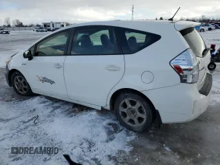 2014 Toyota Prius Two with VIN JTDZN3EU3E3300658, listed as a Copart auction lot 42302035 with 656,066 mi miles and Clean Title. Bid and sale history available at DreamBid. Image 2.