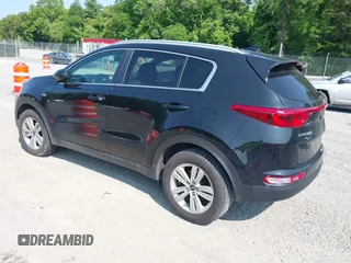 2017 Kia Sportage LX z VIN KNDPMCAC1H7285906, wystawiony jako IAAI lot #42399031 z przebiegiem 142 909 mil mil oraz . Historia ofert i sprzedaży dostępna na DreamBid. Obrazek 3.