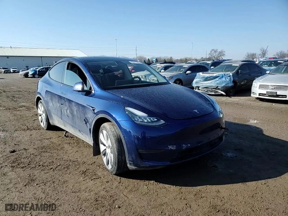 2022 Tesla Model Y Long Range with VIN 7SAYGDEE7NA019888, listed as a Copart auction lot 43017605 with 0 mi miles and Salvage Title. Bid and sale history available at carsss.com. Image 10.
