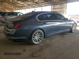 2020 BMW 7 Series 740i with VIN WBA7T2C07LCD13563, listed as a Copart auction lot 86744484 with 0 mi miles and Salvage Title. Bid and sale history available at carsss.com. Image 3.