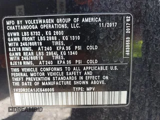 2018 Volkswagen Atlas SE with VIN 1V2DR2CA1JC546005, listed as a IAAI auction lot 41724133 with 116,633 mi miles and . Bid and sale history available at DreamBid. Image 9.