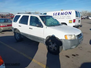 2003 Ford Escape XLT Popular with VIN 1FMYU03193KC46125, listed as a IAAI auction lot 41752254 with 186,929 mi miles. Bid and sale history available at carsss.com. Image 1.