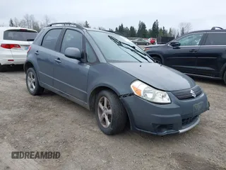 2008 Suzuki SX4 with VIN JS2YB413785105751, listed as a IAAI auction lot 41826111 with 178,706 mi miles. Bid and sale history available at carsss.com. Image 1.