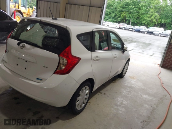 2016 Nissan Note S z VIN 3N1CE2CP4GL362853, wystawiony jako IAAI lot #42365496 z przebiegiem 92 508 mil mil oraz . Historia ofert i sprzedaży dostępna na DreamBid. Obrazek 4.