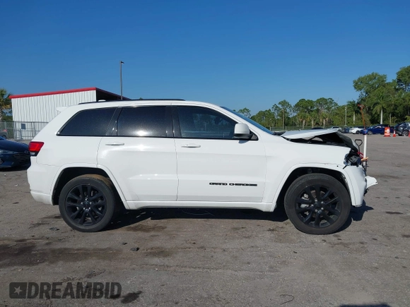 2018 Jeep Grand Cherokee Altitude with VIN 1C4RJEAG7JC197150, listed as a IAAI auction lot 41709016 with 94,480 mi miles. Bid and sale history available at carsss.com. Image 13.