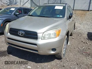 2006 Toyota RAV4 with VIN JTMZD33V866004405, listed as a IAAI auction lot 42090377 with 132,232 mi miles. Bid and sale history available at carsss.com. Image 14.