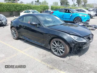 2025 Subaru BRZ Limited with VIN JF1ZDBE10S9700758, listed as a IAAI auction lot 42131346 with 1,867 mi miles and . Bid and sale history available at DreamBid. Image 1.