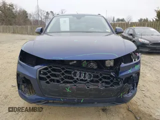 2023 Audi Q5 S line Premium Plus z VIN WA1EAAFY0P2150107, wystawiony jako IAAI lot #41784798 z przebiegiem 27 019 mil mil oraz . Historia ofert i sprzedaży dostępna na DreamBid. Obrazek 13.