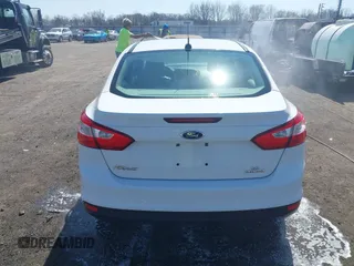 2012 Ford Focus SE with VIN 1FAHP3F20CL473141, listed as a IAAI auction lot 41776178 with 112,777 mi miles and . Bid and sale history available at DreamBid. Image 16.
