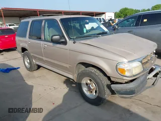 1998 Ford Explorer z VIN 1FMZU32X7WZB30073, wystawiony jako IAAI lot #41919001 z przebiegiem 316 172 mil mil oraz . Historia ofert i sprzedaży dostępna na DreamBid. Obrazek 1.