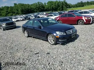 2013 Mercedes-Benz C 300 Sport с VIN WDDGF8AB9DR252462, выставлен на аукционе Copart как лот 62599095 с пробегом 132 670 миль миль и Списание • Salvage title. История ставок и продаж доступна на DreamBid. Изображение 14.
