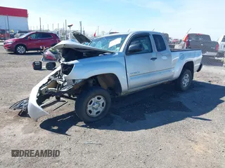 2010 Toyota Tacoma z VIN 5TETX4CNXAZ723380, wystawiony jako IAAI lot #41771322 z przebiegiem Nie podano mil oraz . Historia ofert i sprzedaży dostępna na DreamBid. Obrazek 18.
