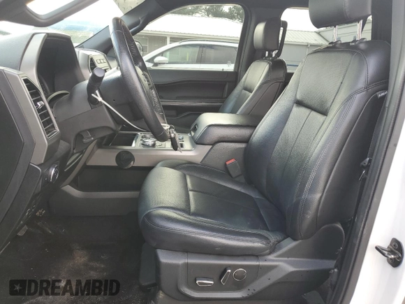 2018 Ford Expedition XLT с VIN 1FMJU1HTXJEA22293, выставлен на аукционе Copart как лот 60668025 с пробегом 154 825 миль миль и Списание • Salvage title. История ставок и продаж доступна на DreamBid. Изображение 7.