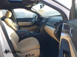 2017 Ford Explorer XLT with VIN 1FM5K8D84HGD63088, listed as a IAAI auction lot 42030137 with 101,645 mi miles and . Bid and sale history available at DreamBid. Image 5.