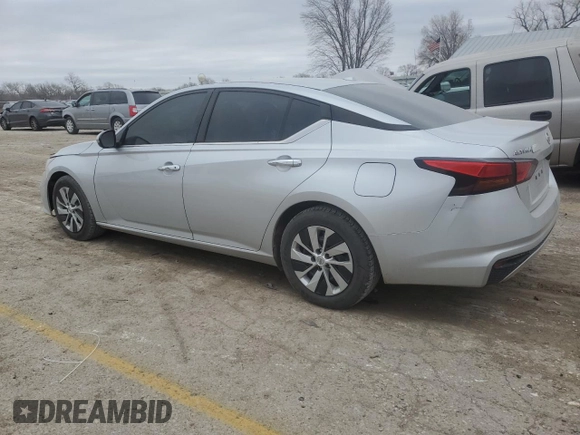 2019 Nissan Altima 2.5 S with VIN 1N4BL4BV2KC239752, listed as a Copart auction lot 86565644 with 182,447 mi miles and Salvage Title. Bid and sale history available at carsss.com. Image 2.