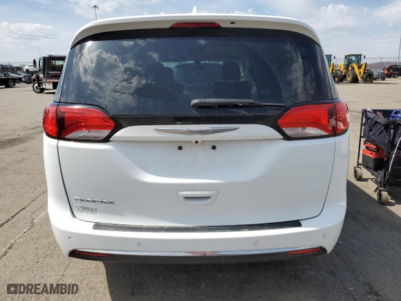 2017 Chrysler Pacifica Touring-L with VIN 2C4RC1BG9HR826930, listed as a Copart auction lot 51117785 with 134,301 mi miles and Salvage Title. Bid and sale history available at carsss.com. Image 6.