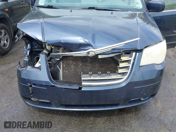 2008 Chrysler Town & Country Touring with VIN 2A8HR54P08R103930, listed as a IAAI auction lot 41971203 with 149,532 mi miles. Bid and sale history available at carsss.com. Image 17.