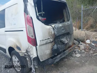 2016 Ford Transit Connect XLT с VIN NM0LE7F77G1284174, выставлен на аукционе IAAI как лот 39430119 с пробегом Не указан миль и . История ставок и продаж доступна на DreamBid. Изображение 6.