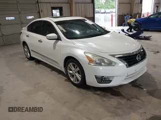 2015 Nissan Altima 2.5 z VIN 1N4AL3AP6FC141497, wystawiony jako IAAI lot #42367605 z przebiegiem 218 656 mil mil oraz . Historia ofert i sprzedaży dostępna na DreamBid. Obrazek 1.