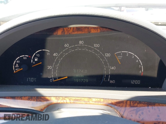 2002 Mercedes-Benz S-Class 5.0L with VIN WDBNG75J52A312063, listed as a IAAI auction lot 41818901 with 191,729 mi miles. Bid and sale history available at carsss.com. Image 7.