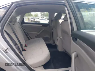 2016 Volkswagen Passat S with VIN 1VWAT7A33GC040009, listed as a IAAI auction lot 42582361 with 91,961 mi miles and . Bid and sale history available at DreamBid. Image 8.