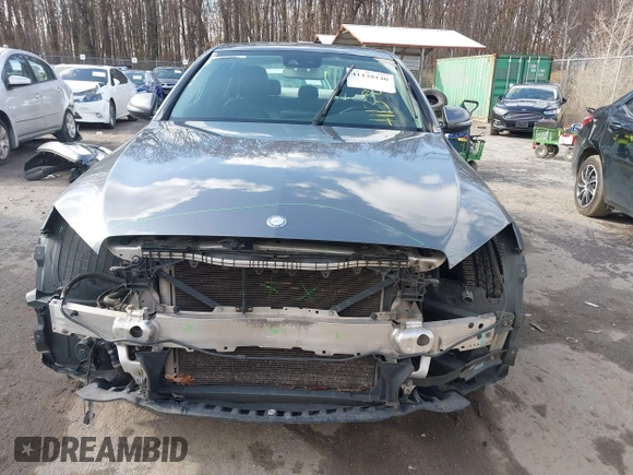 2017 Mercedes-Benz C 300 with VIN 55SWF4KB7HU190308, listed as a IAAI auction lot 41138140 with 71,732 mi miles and . Bid and sale history available at carsss.com. Image 13.