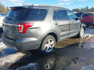 2017 Ford Explorer XLT with VIN 1FM5K8D82HGB23411, listed as a IAAI auction lot 41676863 with 140,972 mi miles and . Bid and sale history available at carsss.com. Image 4.