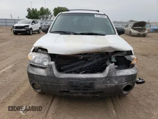 2006 Ford Escape XLT with VIN 1FMCU93196KC35869, listed as a Copart auction lot 67738554 with 164,937 mi miles and Clean Title. Bid and sale history available at carsss.com. Image 5.
