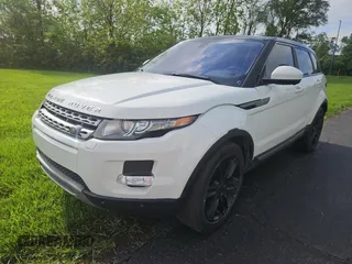 2014 Land Rover Range Rover Evoque Pure Premium z VIN SALVR2BG8EH863485, wystawiony jako Copart lot #57249785 z przebiegiem 133 937 mil mil oraz Tytuł czysty. Historia ofert i sprzedaży dostępna na DreamBid. Obrazek 2.