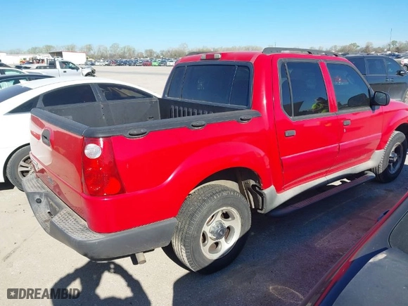 2005 Ford Explorer Sport Trac XLS with VIN 1FMZU67K05UA00517, listed as a IAAI auction lot 41826288 with 237,310 mi miles. Bid and sale history available at carsss.com. Image 4.