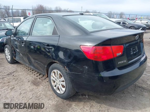 2011 Kia Forte LX with VIN KNAFT4A29B5428015, listed as a IAAI auction lot 42021564 with 175,261 mi miles. Bid and sale history available at carsss.com. Image 3.