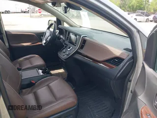 2020 Toyota Sienna XLE Auto Access Seat with VIN 5TDYZ3DC8LS029598, listed as a IAAI auction lot 42141922 with 47,347 mi miles and . Bid and sale history available at DreamBid. Image 5.
