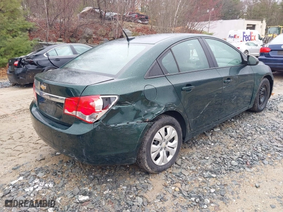 2014 Chevrolet Cruze LS with VIN 1G1PA5SG8E7472568, listed as a IAAI auction lot 41981013 with 174,201 mi miles. Bid and sale history available at carsss.com. Image 4.
