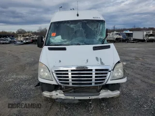 2013 Freightliner Sprinter with VIN WDYPE8CC2D5781458, listed as a Copart auction lot 80433514 with Not Provided miles and Salvage Title. Bid and sale history available at DreamBid. Image 5.