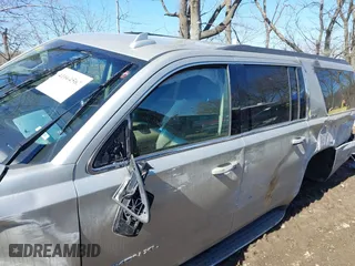 2016 GMC Yukon XL SLE with VIN 1GKS2FKC9GR458451, listed as a IAAI auction lot 41664562 with 196,400 mi miles. Bid and sale history available at carsss.com. Image 15.