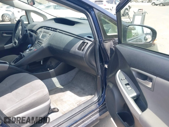 2015 Toyota Prius Four with VIN JTDKN3DU0F0460986, listed as a IAAI auction lot 42153819 with 148,479 mi miles. Bid and sale history available at carsss.com. Image 5.