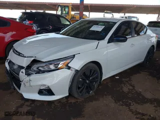 2022 Nissan Altima 2.5 SR with VIN 1N4BL4CV0NN339419, listed as a IAAI auction lot 41488496 with 46,068 mi miles. Bid and sale history available at carsss.com. Image 18.
