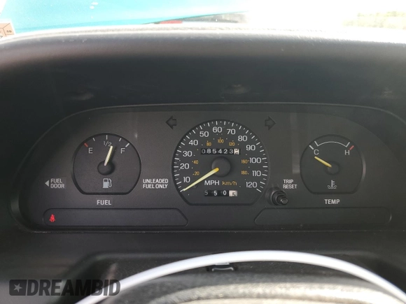 1995 Ford Escort z VIN 1FASP14J9SW128191, wystawiony jako Copart lot #75688724 z przebiegiem 85 423 mil mil oraz Czysty tytuł • Clean title. Historia ofert i sprzedaży dostępna na DreamBid. Obrazek 9.