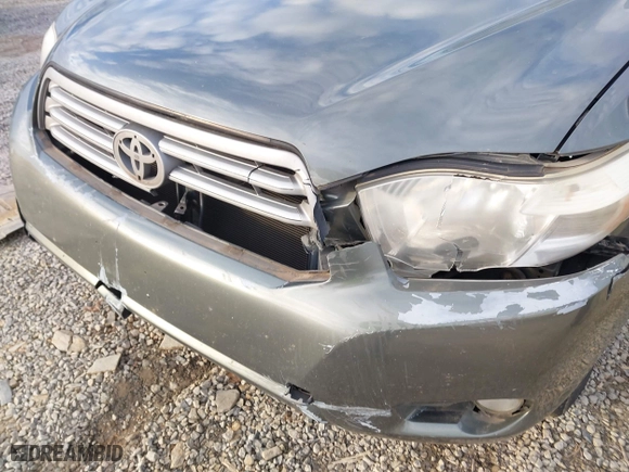 2010 Toyota Highlander SE with VIN 5TDJK3EH5AS031130, listed as a IAAI auction lot 41172229 with 186,511 mi miles. Bid and sale history available at carsss.com. Image 6.