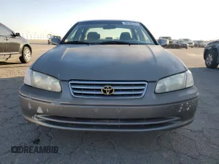 2001 Toyota Camry CE with VIN 4T1BG22K01U078895, listed as a Copart auction lot 88542735 with 225,579 mi miles and Clean Title. Bid and sale history available at carsss.com. Image 5.