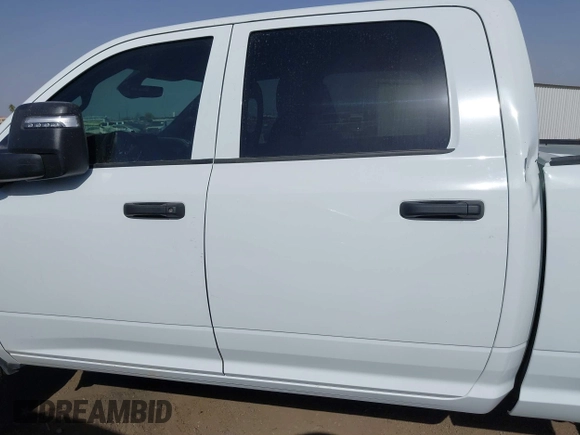 2024 Ram 2500 Tradesman with VIN 3C6UR5CLXRG222734, listed as a IAAI auction lot 41689397 with 4,685 mi miles and . Bid and sale history available at DreamBid. Image 14.