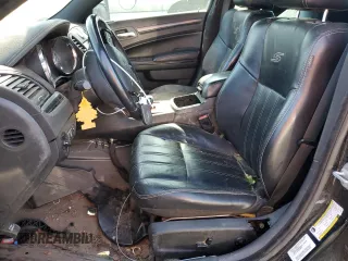 2013 Chrysler 300 with VIN 2C3CCABG6DH572927, listed as a Copart auction lot 44219655 with 0 mi miles and Salvage Title. Bid and sale history available at carsss.com. Image 7.